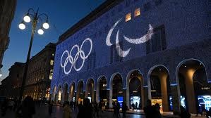 LPL季中赛迎来首败！圣枪哥沦为突破口，观众：Tabe选Bin是对的